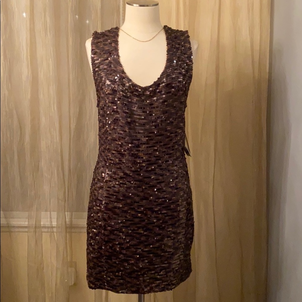Guess, dress...